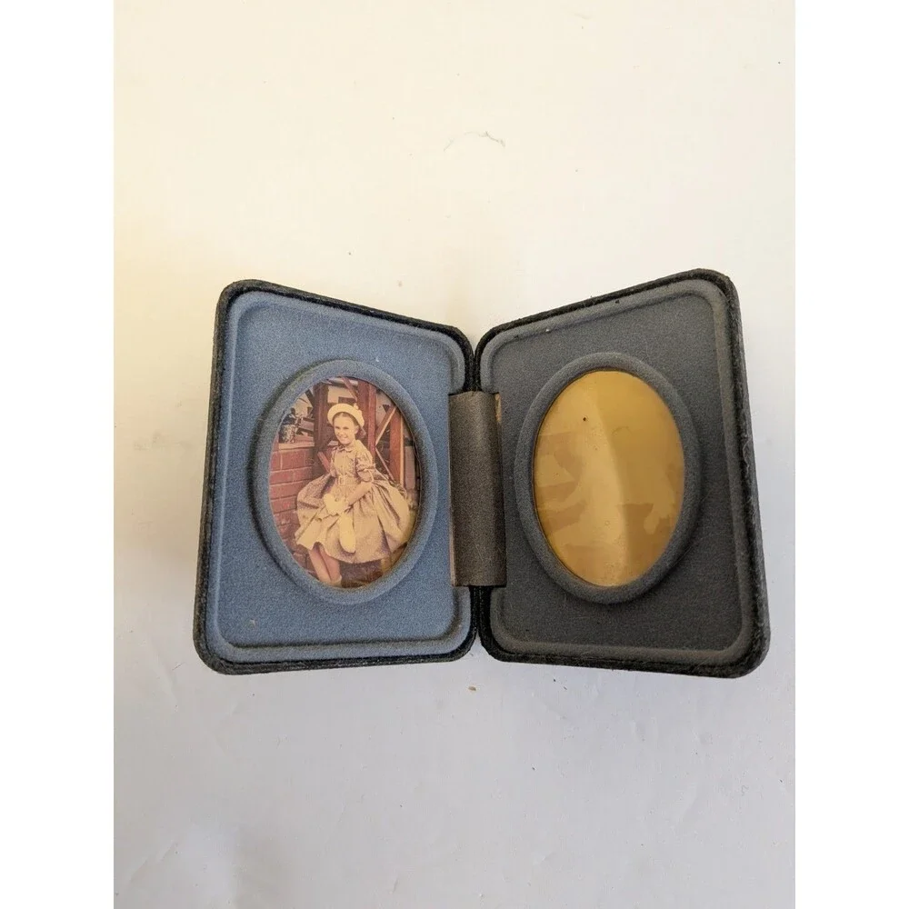 Mid Century Folding Double Picture Frame Mini Oval Photo Frame Faux Leather